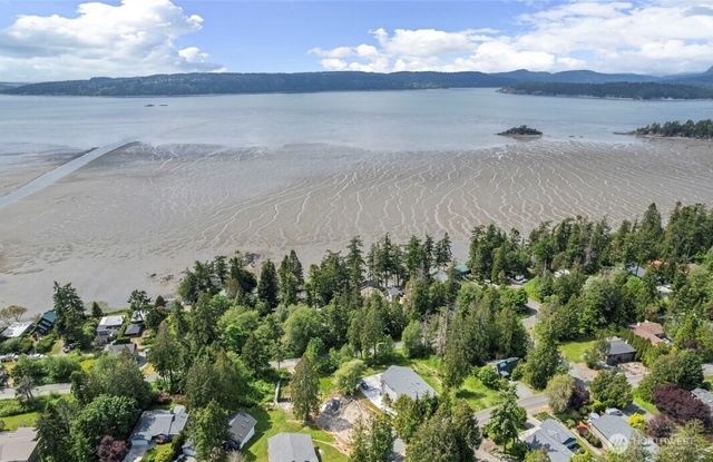 726 Shelter Bay, La Conner, WA 98257