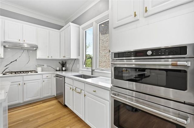 2482 Manor Walk, Decatur, GA 30030