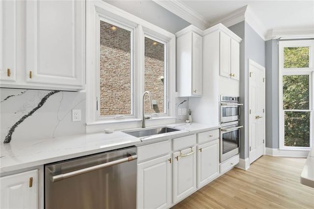 2482 Manor Walk, Decatur, GA 30030