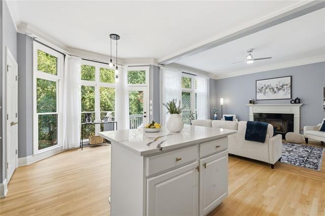 2482 Manor Walk, Decatur, GA 30030
