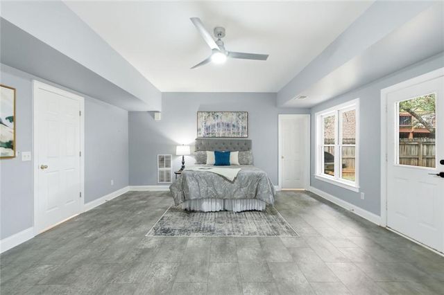 2482 Manor Walk, Decatur, GA 30030