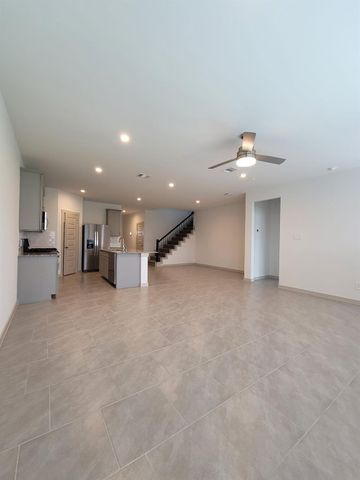 4915 Pine Haven Lane, Fresno, TX 77545