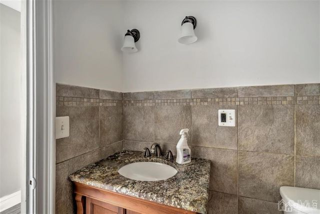 8 Dolan Avenue A, Sayreville, NJ 08859