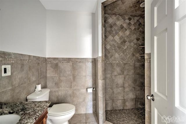 8 Dolan Avenue A, Sayreville, NJ 08859