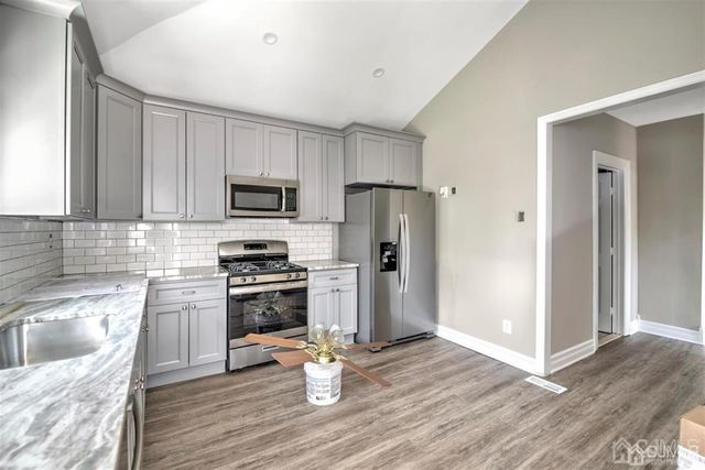 8 Dolan Avenue A, Sayreville, NJ 08859