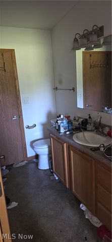 2445 Mahan Denman Road, Cortland, OH 44410