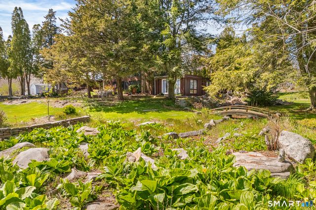 6 Shore Road, Waterford, CT 06385