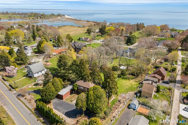 6 Shore Road, Waterford, CT 06385