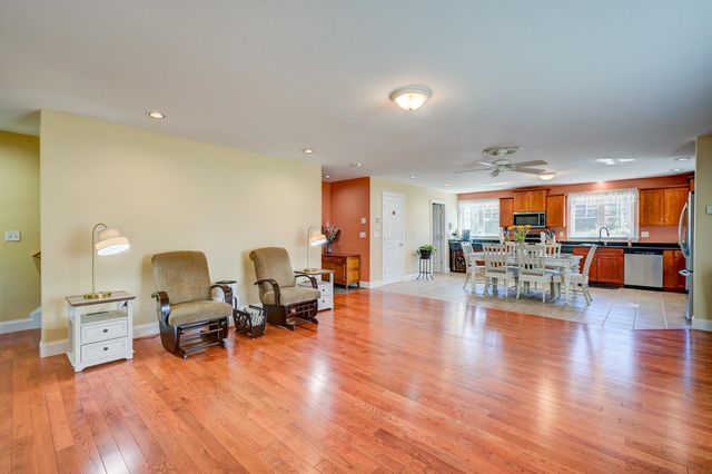 196 E Main St Unit 10, Conway, NH 03818