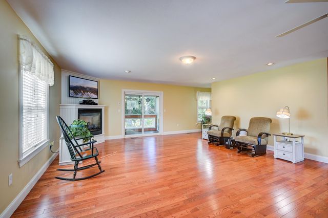 196 E Main St Unit 10, Conway, NH 03818