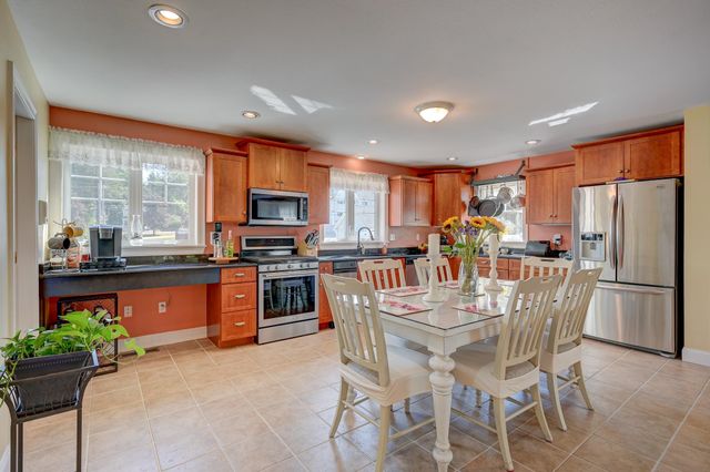 196 E Main St Unit 10, Conway, NH 03818