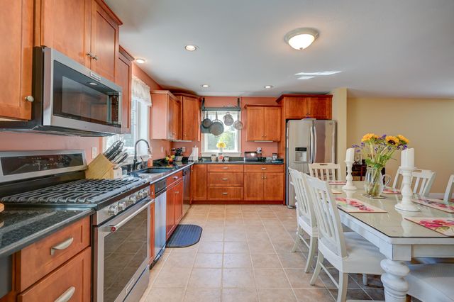 196 E Main St Unit 10, Conway, NH 03818