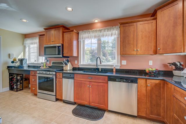 196 E Main St Unit 10, Conway, NH 03818