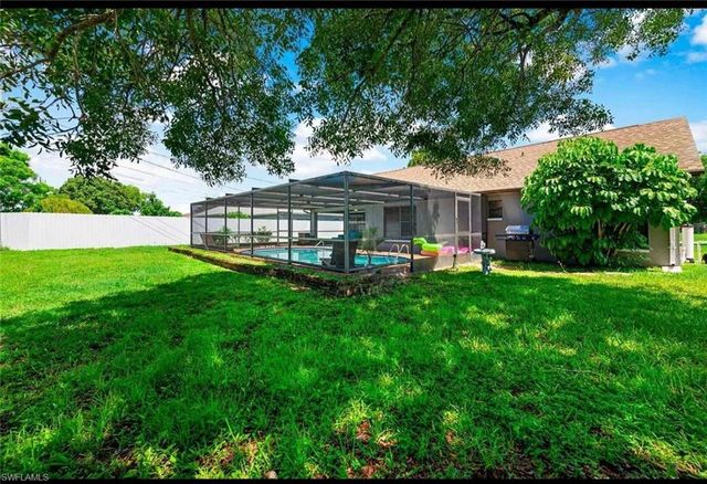 2206 SE 4th ST, Cape Coral, FL 33990