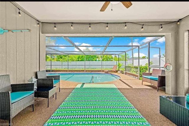 2206 SE 4th ST, Cape Coral, FL 33990