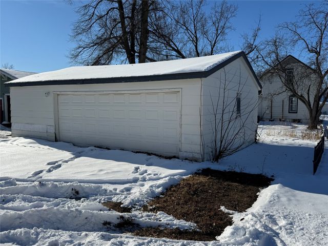 1816 4th Street, Perry, IA 50220