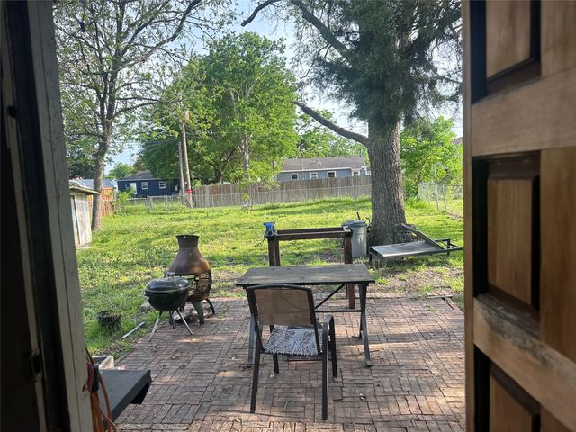 836 Travis Street, Garland, TX 75040