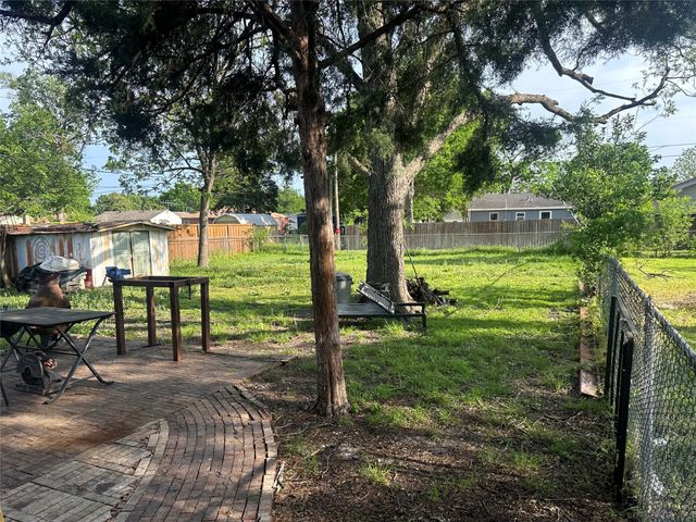 836 Travis Street, Garland, TX 75040