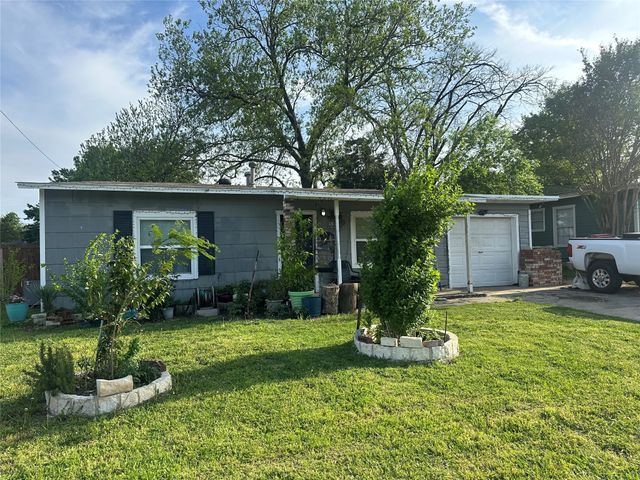 836 Travis Street, Garland, TX 75040