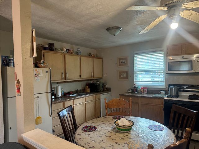 836 Travis Street, Garland, TX 75040