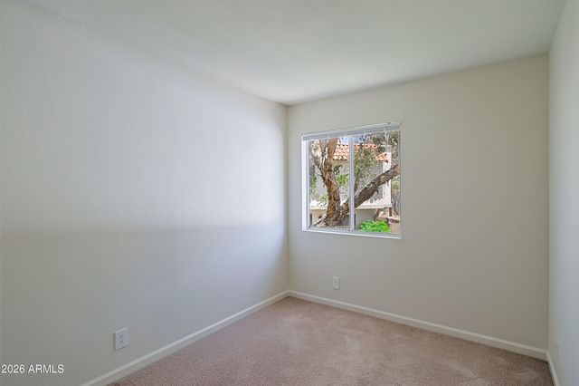 1237 E LAWRENCE Lane, Phoenix, AZ 85020