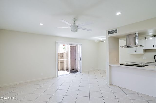 1237 E LAWRENCE Lane, Phoenix, AZ 85020