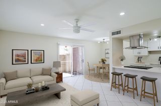 1237 E LAWRENCE Lane, Phoenix, AZ 85020
