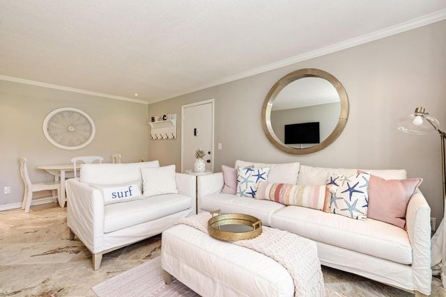 5683 Midnight Pass Road 105, Sarasota, FL 34242