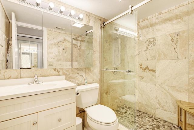 5683 Midnight Pass Road 105, Sarasota, FL 34242
