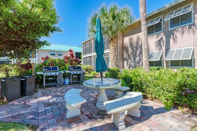 5683 Midnight Pass Road 105, Sarasota, FL 34242