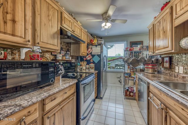 315 Southwest Lowry Drive, Abingdon, VA 24210
