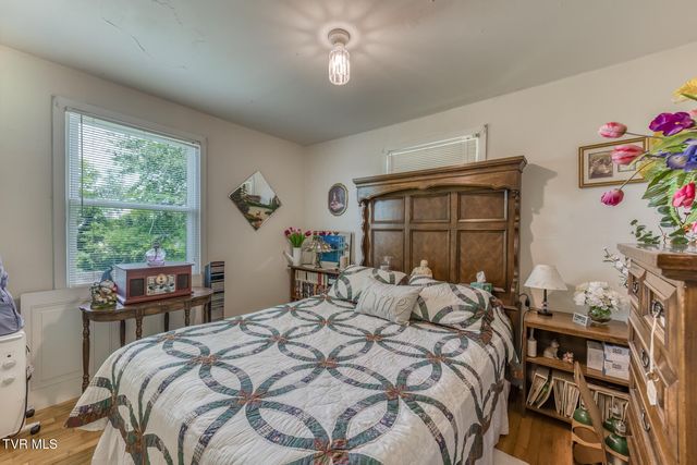 315 Southwest Lowry Drive, Abingdon, VA 24210