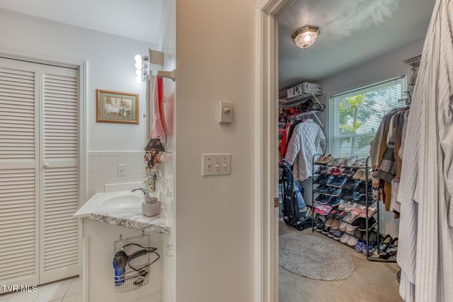 315 Southwest Lowry Drive, Abingdon, VA 24210