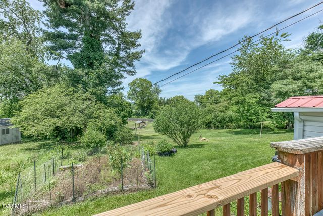315 Southwest Lowry Drive, Abingdon, VA 24210