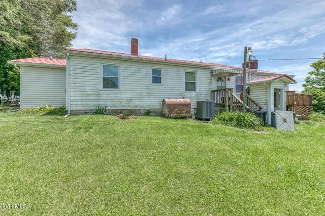 315 Southwest Lowry Drive, Abingdon, VA 24210