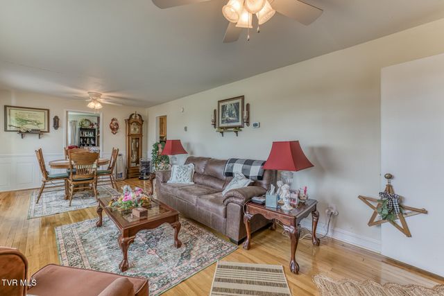 315 Southwest Lowry Drive, Abingdon, VA 24210