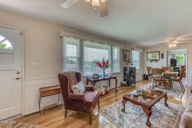 315 Southwest Lowry Drive, Abingdon, VA 24210