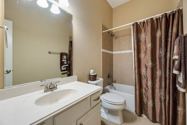 226 Venice Trail, Lewisville, TX 75067