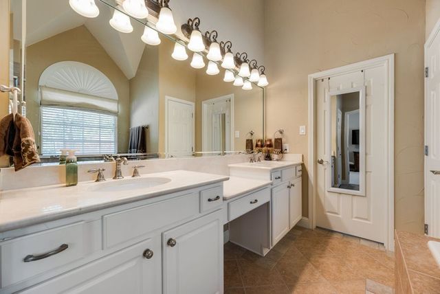 226 Venice Trail, Lewisville, TX 75067