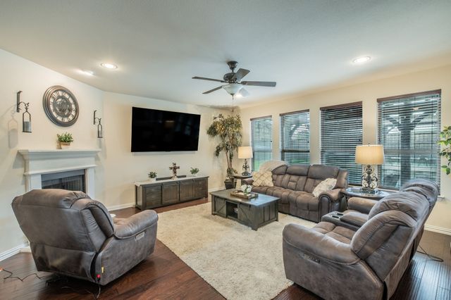 441 Rockaway Drive, Midlothian, TX 76065