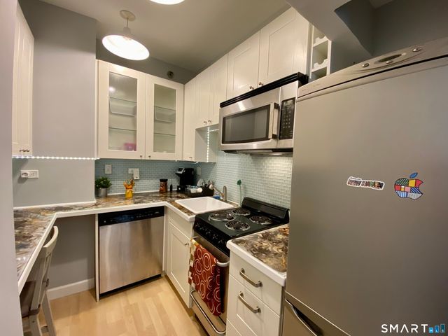 124 Court Street 605, New Haven, CT 06510