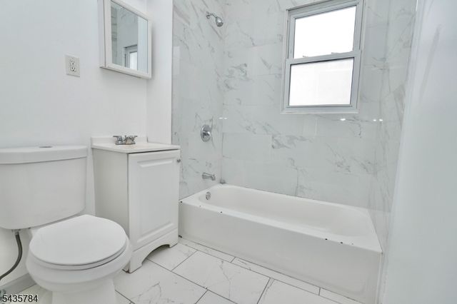 240 Sunset Ave, Newark City, NJ 07106