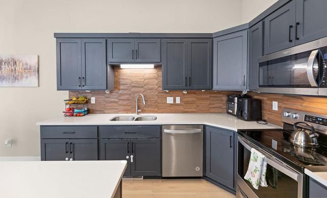 2171 Allison Lane W, West Fargo, ND 58078