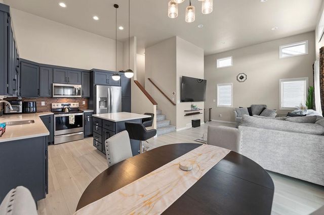 2171 Allison Lane W, West Fargo, ND 58078