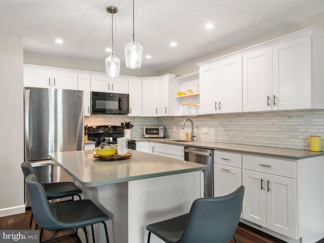 206 SAND CT, Ephrata, PA 17522