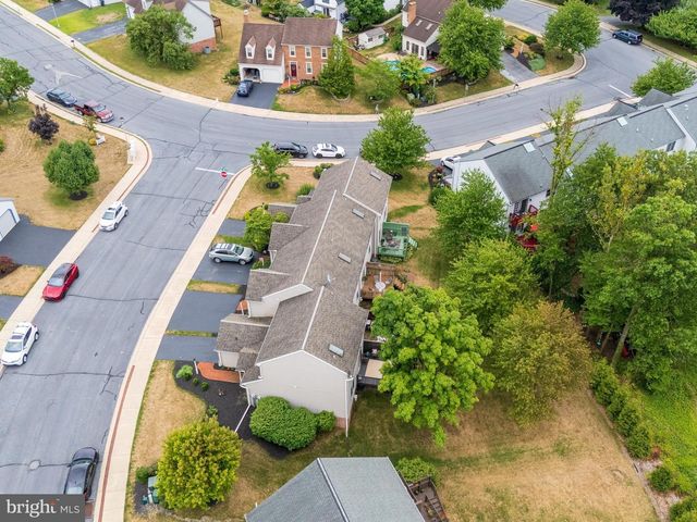 206 SAND CT, Ephrata, PA 17522