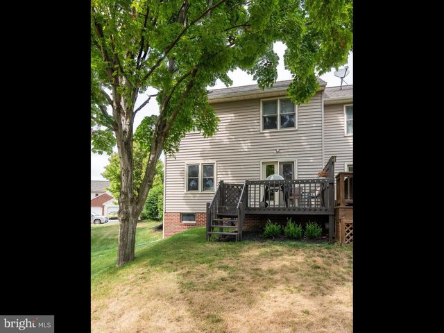 206 SAND CT, Ephrata, PA 17522