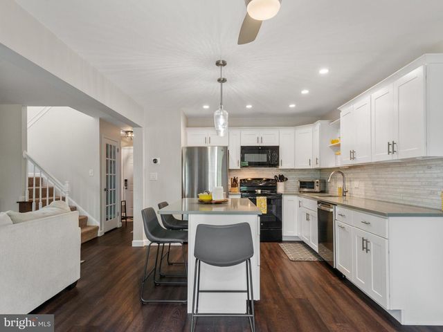 206 SAND CT, Ephrata, PA 17522