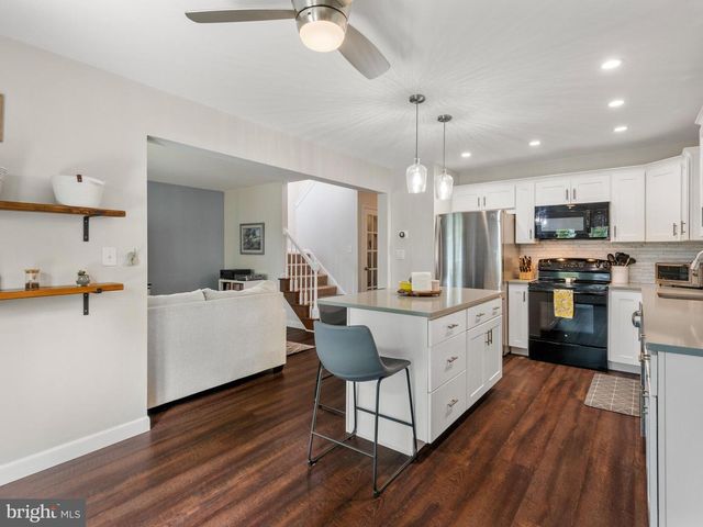 206 SAND CT, Ephrata, PA 17522