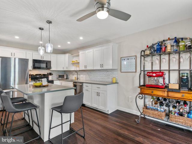 206 SAND CT, Ephrata, PA 17522